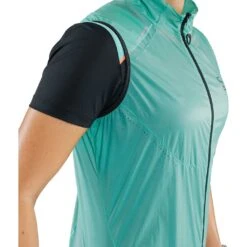 Dynafit Vert Wind Vest Femme -Tenue Active main 08 0000071005 8051 DETAIL d102
