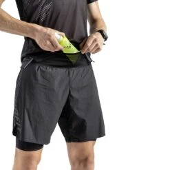 Dynafit DNA Ultra 2in1 Short Homme Noir -Tenue Active main 08 0000071436 0911 DETAIL 1440