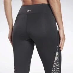 Reebok Modern Safari Tights Femme -Tenue Active main 0a40c54820e440499c1dade101408761 9366 copie 3c25