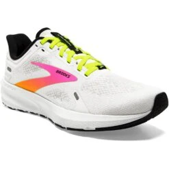 Brooks Running Launch 9 Femme Blanc -Tenue Active main 120373 148 A Launch 9 1 fec2