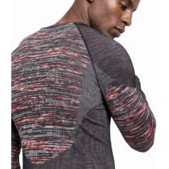 Odlo Base Layer Top Crew Neck Long Sleeve Blackcomb Eco Homme Rouge -Tenue Active main 188562 30764 Model Detail Crop 1 7343