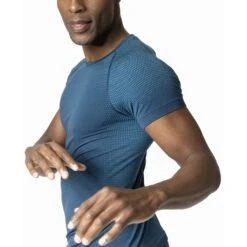 Odlo T-Shirt Manches Courtes Performance Light E Homme Bleu -Tenue Active main 188792 21037 Model Detail Crop 2 6751