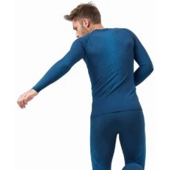 Odlo Base Layer Top Crew Neck Long Sleeve Performance Warm Eco Homme Bleu -Tenue Active main 196192 20878 Model Back Crop 1 a416