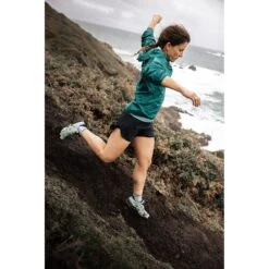 Salomon Speedcross 6 Gore-Tex Femme Turquoise -Tenue Active main 2022 03 SALOMON FW22 DAY 1 01540.jpg.high res e443