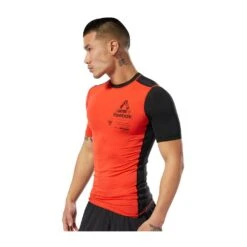 Reebok Ost Short Sleeve Graphic Comp T-Shirt Homme Rouge -Tenue Active main 238523 151112 4 3448
