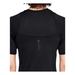 Under Armour Rush Short Sleeves Femme Noir -Tenue Active main 270648 170072 4 c777