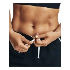 Under Armour Fly By 2.0 Short Femme Noir -Tenue Active main 298499 188673 6 5656