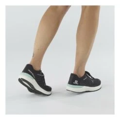 Salomon Sonic 4 Balance Femme Noir -Tenue Active main 298520 188681 3 db88