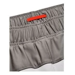 Under Armour Knit Woven Hybrid Shorts Homme Gris -Tenue Active main 317270 202907 3 bc6e