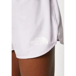 The North Face Limitless Run Short Femme Violet -Tenue Active main 55c5d99bcb4543518e7c14f16b13e375 1 603a