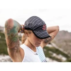 Compressport Pro Racing Cap Noir -Tenue Active main CU00003B990 3 2104