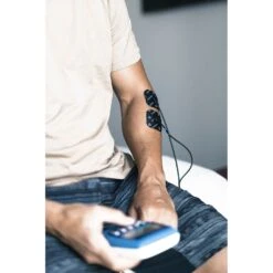 Compex Compex Fit3 22 Compex Compex Fit3 -Tenue Active main DSC00746 1 4d88