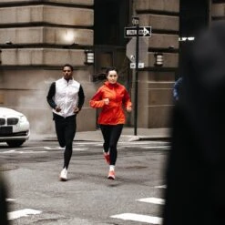 Salomon Cross Run 28 Femme Noir -Tenue Active main FW22 PHANTASM SPECTUR lindetcharlotte 12.jpg.high res 1 e5fe