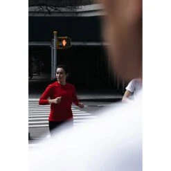 Salomon Sense Long Sleeve Tee Femme Rouge -Tenue Active main FW22 PHANTASM SPECTUR lindetcharlotte 38.jpg.high res a59e