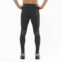Salomon Sense Aero Tights Homme Noir 10 Salomon Sense Aero Tights Homme Noir -Tenue Active main LC1826900 1 MOD senseaerotight deepblack run m.png.high res d5e5