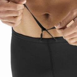 Salomon Sense Aero Tights Homme Noir 11 Salomon Sense Aero Tights Homme Noir -Tenue Active main LC1826900 3 MOD senseaerotight deepblack waistadjustment m.png.high res 4e63