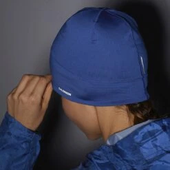 Salomon Active Beanie Bleu -Tenue Active main LC1850800 1 MOD activebeanie nauticalblue reflectiffabric uw.png.high res 168f