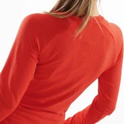 Salomon Sense Long Sleeve Tee Femme Rouge -Tenue Active main LC1878400 4 MOD senselstee fieryred fabricdos w.png.high res 2d67