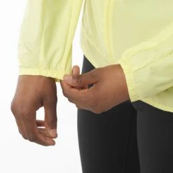 Salomon Bonatti Cross Wind Femme Jaune -Tenue Active main LC2130000 6 MOD bonatticrossfzhoodie charlockdeepblack elastiquesmanches w f410