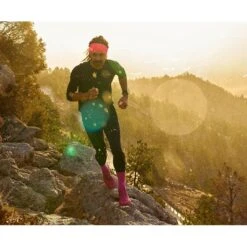 Saucony Endorphin Edge Homme Rose -Tenue Active main S20773 40 6 1 deba