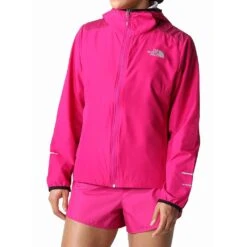 The North Face Run Wind Jacket Femme Fuchsia -Tenue Active main The North Face Run Wind Jacket fuschia pink 05 6d8a 45c8