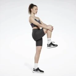 Reebok Myt Bike Short Femme Noir 9 Reebok Myt Bike Short Femme Noir -Tenue Active main e3593e334cc04d508912ae8200aaf160 9366 d812