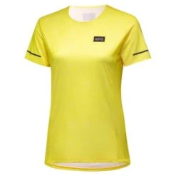 Gore Wear Contest Daily T-Shirt Femme Jaune -Tenue Active main eyJwYXRoIjoiZ29yZVwvYWNjb3VudHNcL2U0XC80MDAwMTU5XC9wcm9qZWN0c1wvMzIxXC9hc3 0f58