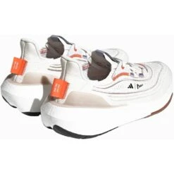 Adidas Ultraboost Light X Parley Homme Beige -Tenue Active main f6f760e085cf4f7ca367afaa00b26102 f540 91e9